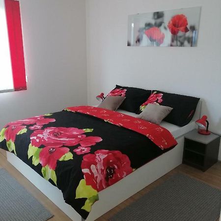 Cosy Apartment Road A6 Fužine Exterior foto